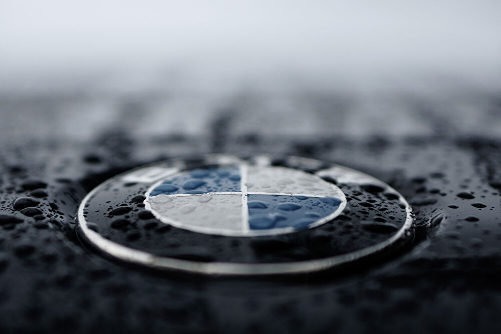 BMW'nin iVision Dee Konsepti, Kafa Üstü Ekranıyla Sürüş Deneyimini Dijitalleştiriyor