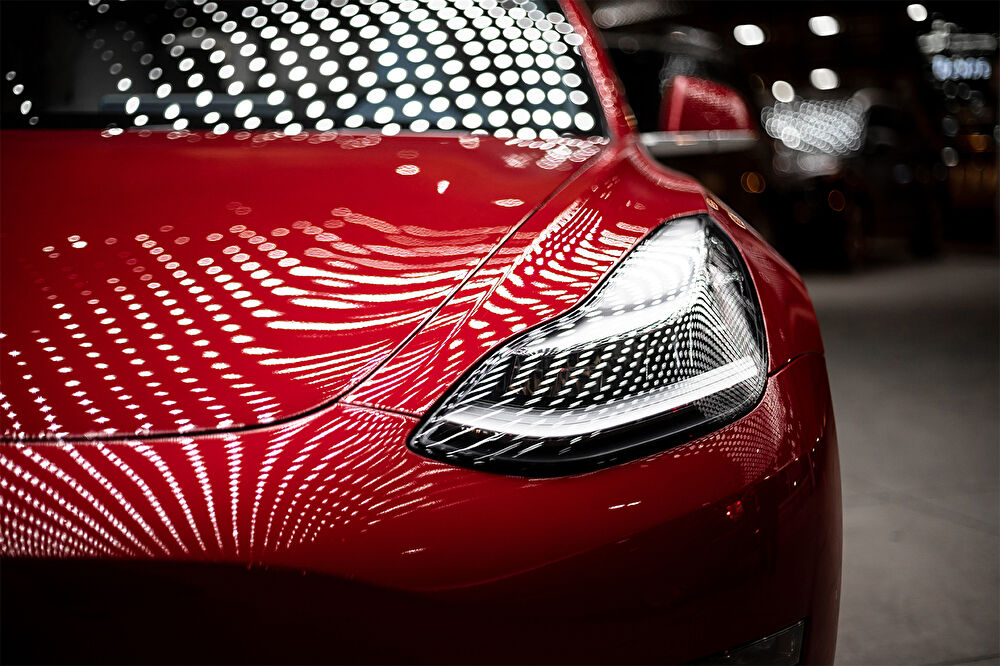 Elon Musk’tan Sürpriz Hamle: Yeni Nesil Tesla Model 3 Tanıtıldı