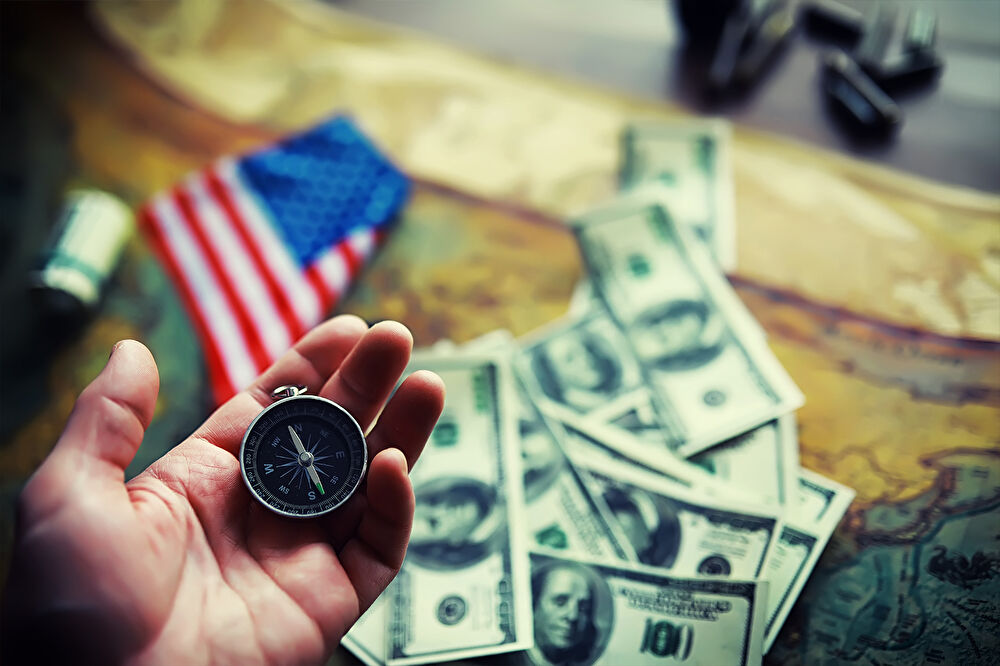 FBI, Amerikalıların 2022'de internet dolandırıcılarına 10,3 milyar dolar kaybettiğini söyledi