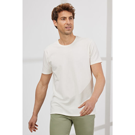 ALTINYILDIZ CLASSICS Erkek Ekru Slim Fit Dar Kesim Bisiklet Yaka Kısa Kollu Yumuşak Tuşeli Basic Tişört L Beden Bayan T-shirt Fiyatı