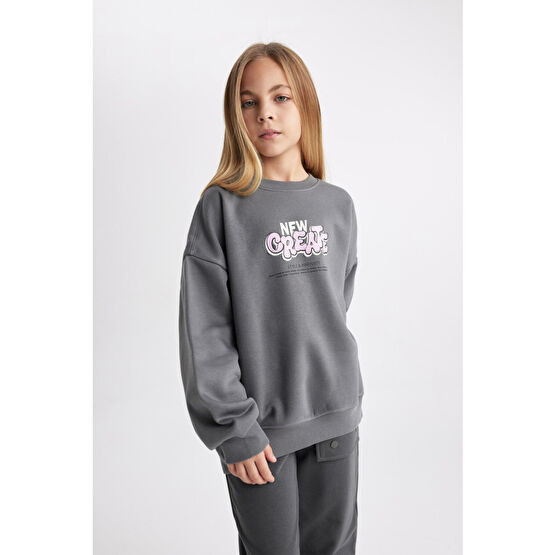 DeFacto Kız Çocuk Oversize Fit Bisiklet Yaka İçi Yumuşak Tüylü Kalın Sweatshirt 7-8 Yaş Beden