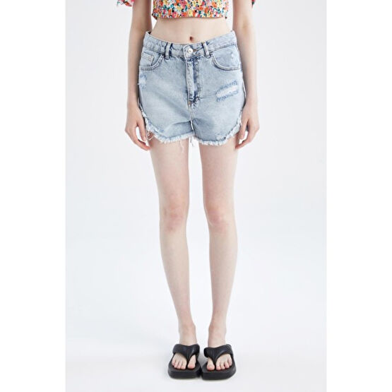 DeFacto Mom Fit Jean %100 Pamuk Şort Y8089AZ22HS Bayan Şort Fiyatı