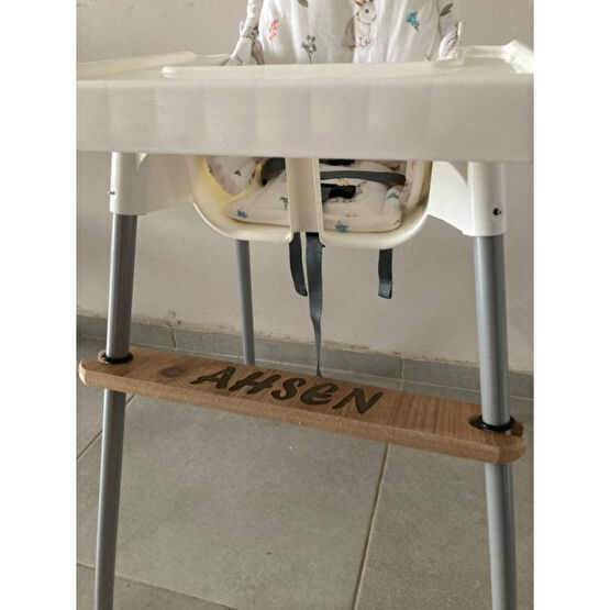 Juzk Solutions Kişiye Özel Isim Yazılı Mama Sandalyesi Ayak Koyma Dayama Desteği-Ikea Antilop, Ebebek Baby Plus Star, Faros Orzo Uyumlu - Pembe Mama Sandalyesi Fiyatı