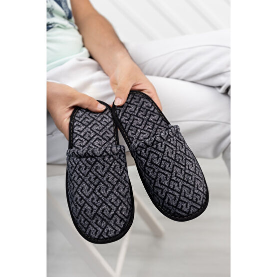 Modafırsat Siyah Kareli Erkek Önü Kapalı Terlik Peluş Yıkanabilir Ev Terliği Misafir Çeyiz Damat Terliği 42 Beden Unisex Sandalet Fiyatı
