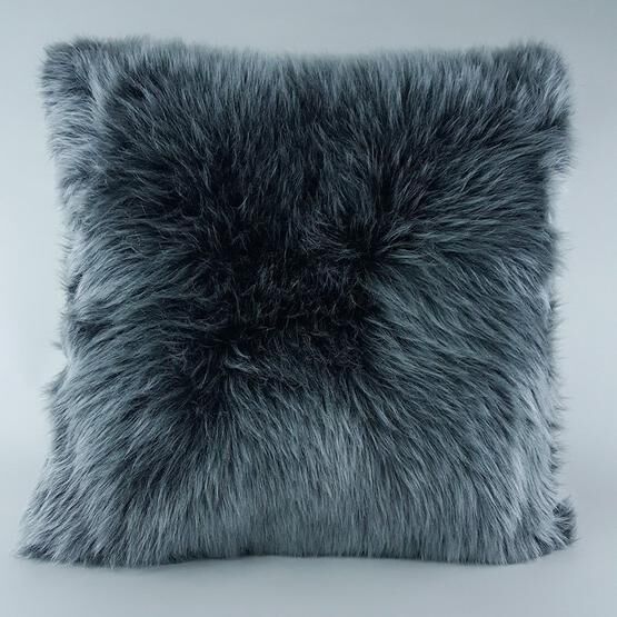 Mrs.Gugar 43x43 cm Gri Peluş Kırlent Kılıfı