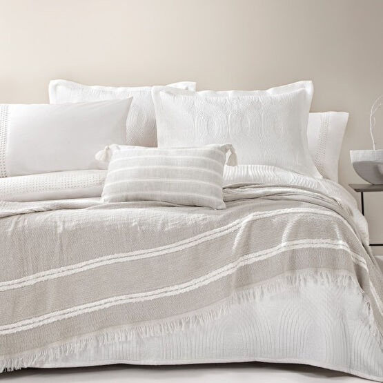 Yataş Bedding Nola Çift Kişilik Infinity Çeyiz Seti - Beyaz Yatak Odası Tekstili & Çeyiz Seti Fiyatı