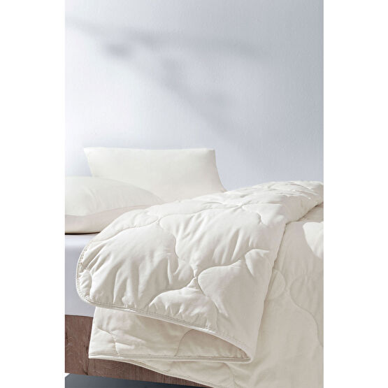 Yataş Bedding Superwashed Yün Çift Kişilik Yorgan Çift Kişilik Beden Yorgan Fiyatı